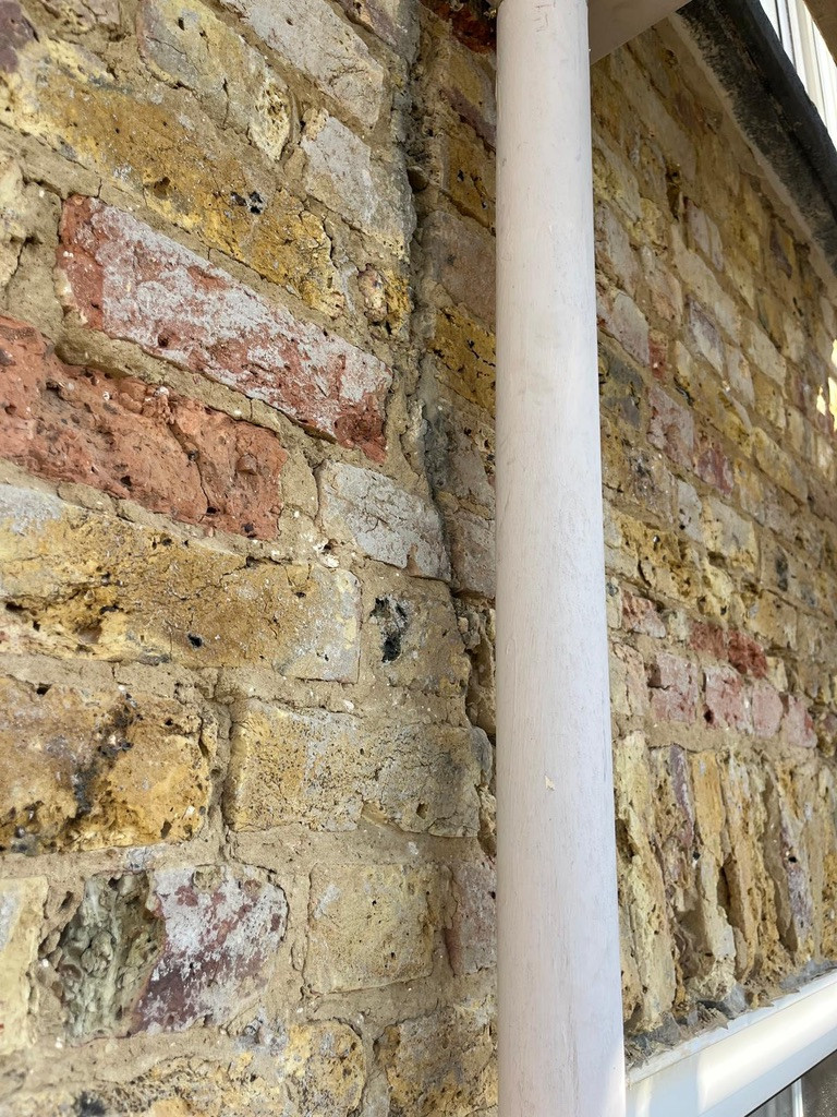 brick cracking subsidence