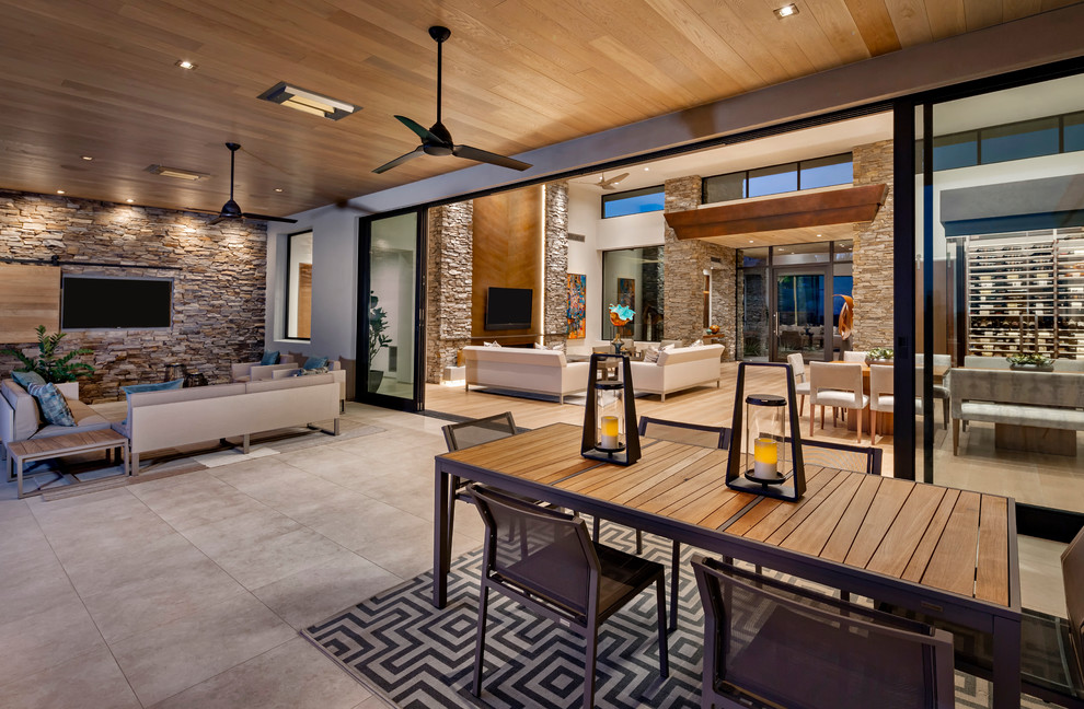 Home design - southwestern home design idea in Phoenix