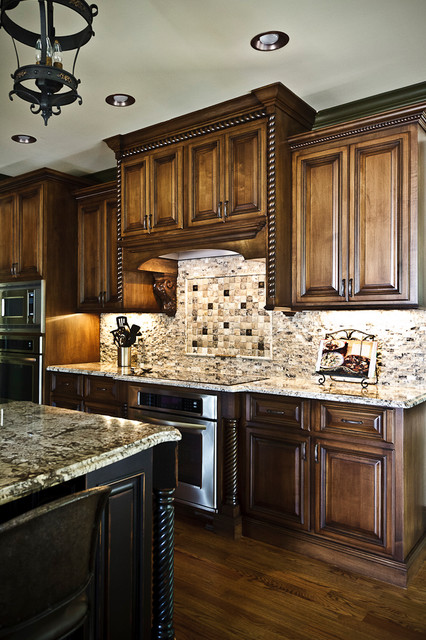  Antik Onyx Travertine Kitchen Atlanta by Topcu Tile 