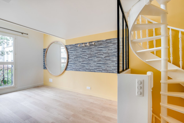 Mission compl&egrave;te : Triplex &agrave; Paris beach-style-living-room