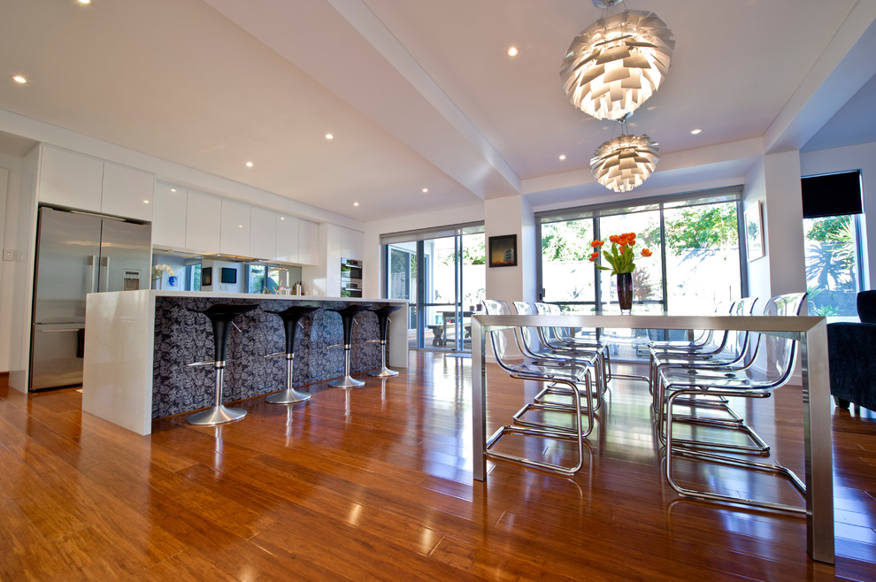 Inspiration for a modern dining room in Perth.