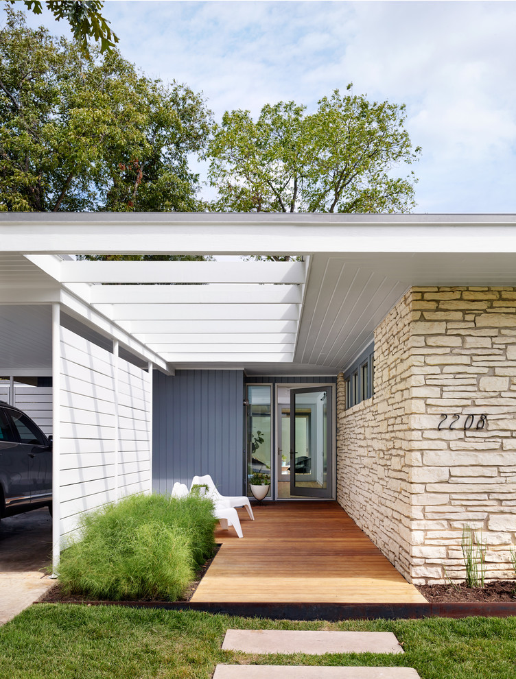 Photo of a contemporary home design in Austin.