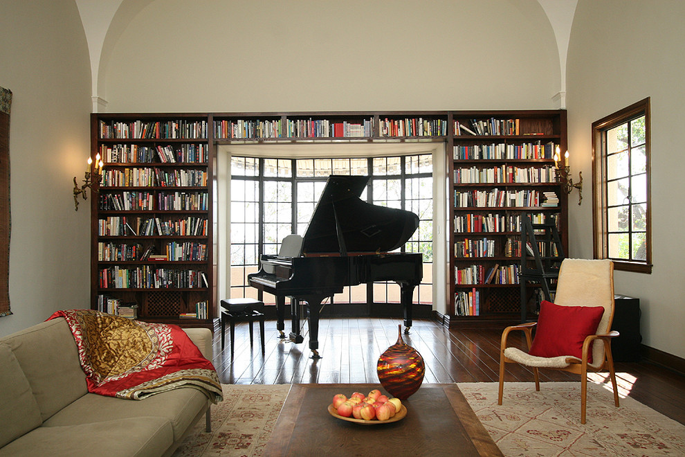 Inspiration for an asian living room in Los Angeles with a library.