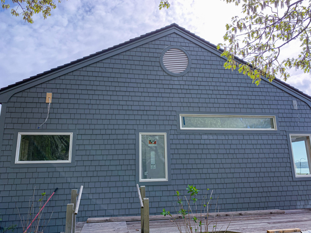 Example of a mountain style exterior home design in Boston