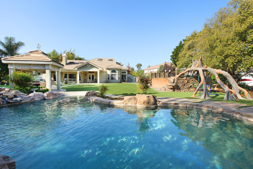 This is an example of an eclectic natural pool in Orange County.