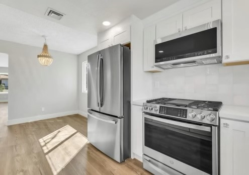 Fair Oaks Coastal Transitional Kitchen