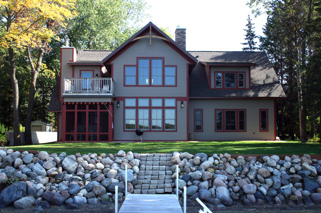 Private Residence - Custom Accessible Home on Lake Carlos classique-facade