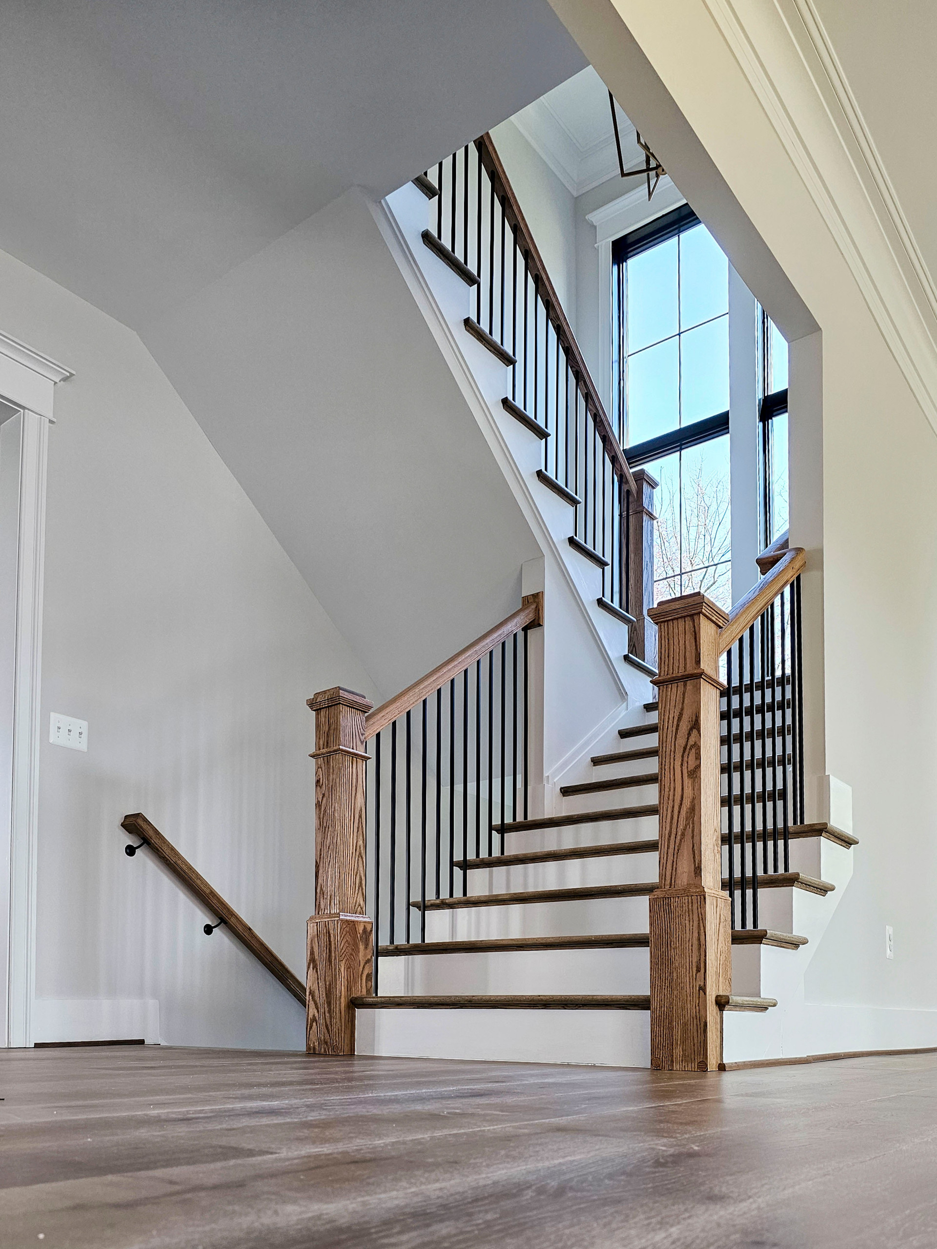 105_Modern and Bold U-Shaped Staircase, Vienna VA 22180