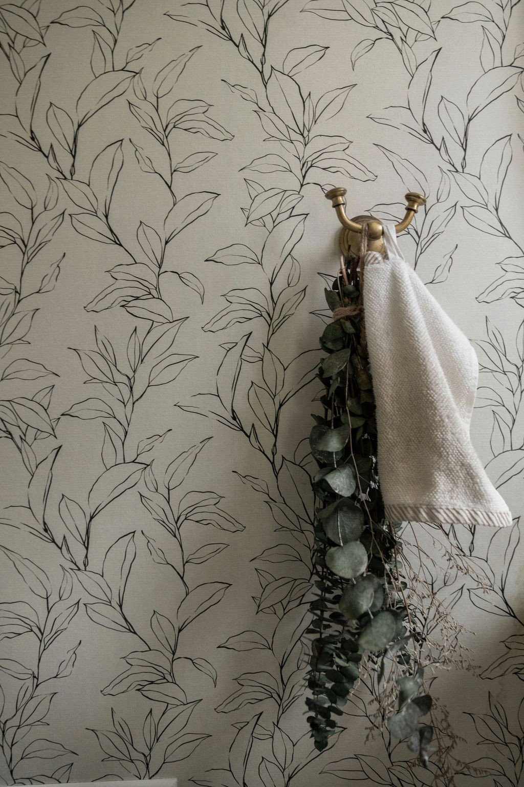 Mountain Lakes Historical Home - Powder Room