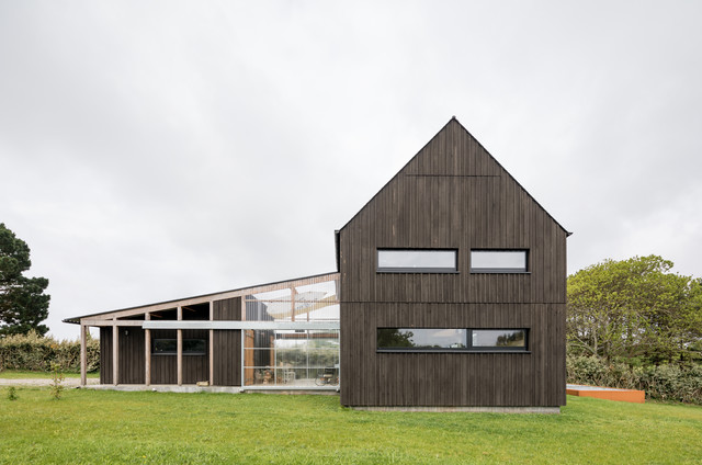 Maison &agrave; Lesconil industrielt-hus-og-facade