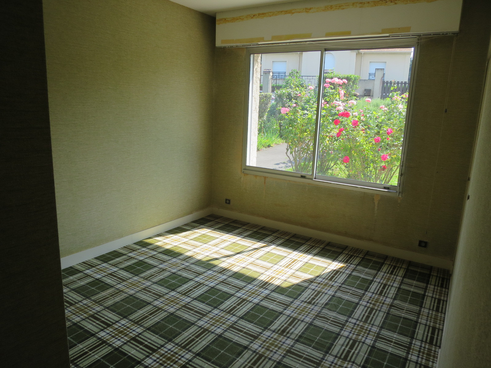 Rénovation d'une maison individuelle de 160 m² et modification de clôture