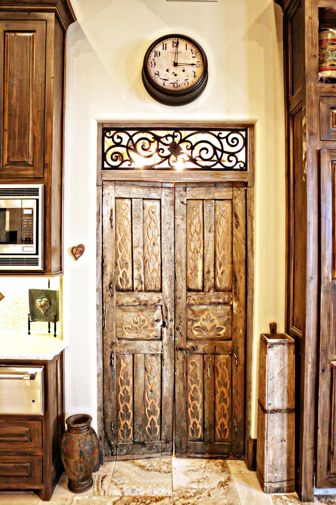 Example of a mountain style kitchen design in Austin