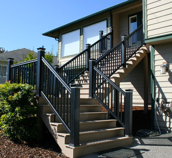 Inspiration for a timeless patio remodel in Seattle