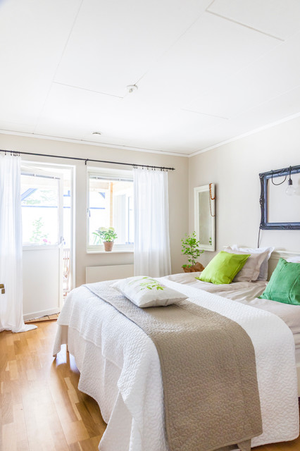 Sovrum transitional-bedroom
