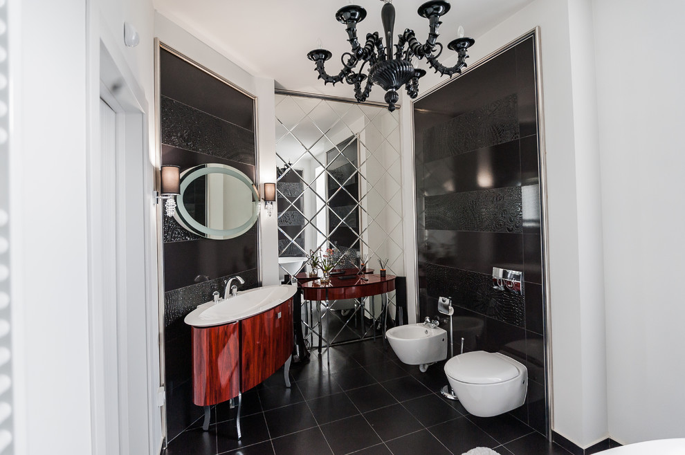 Дом с лошадиным бюстом