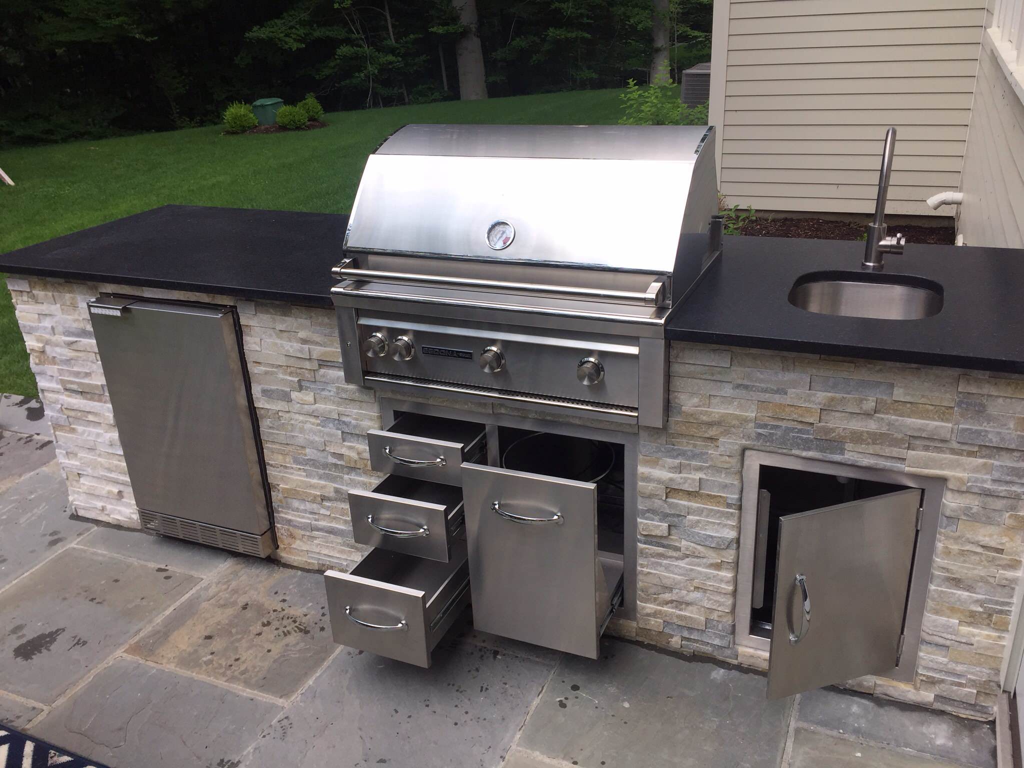 Manny and Sairah's Outdoor kitchen