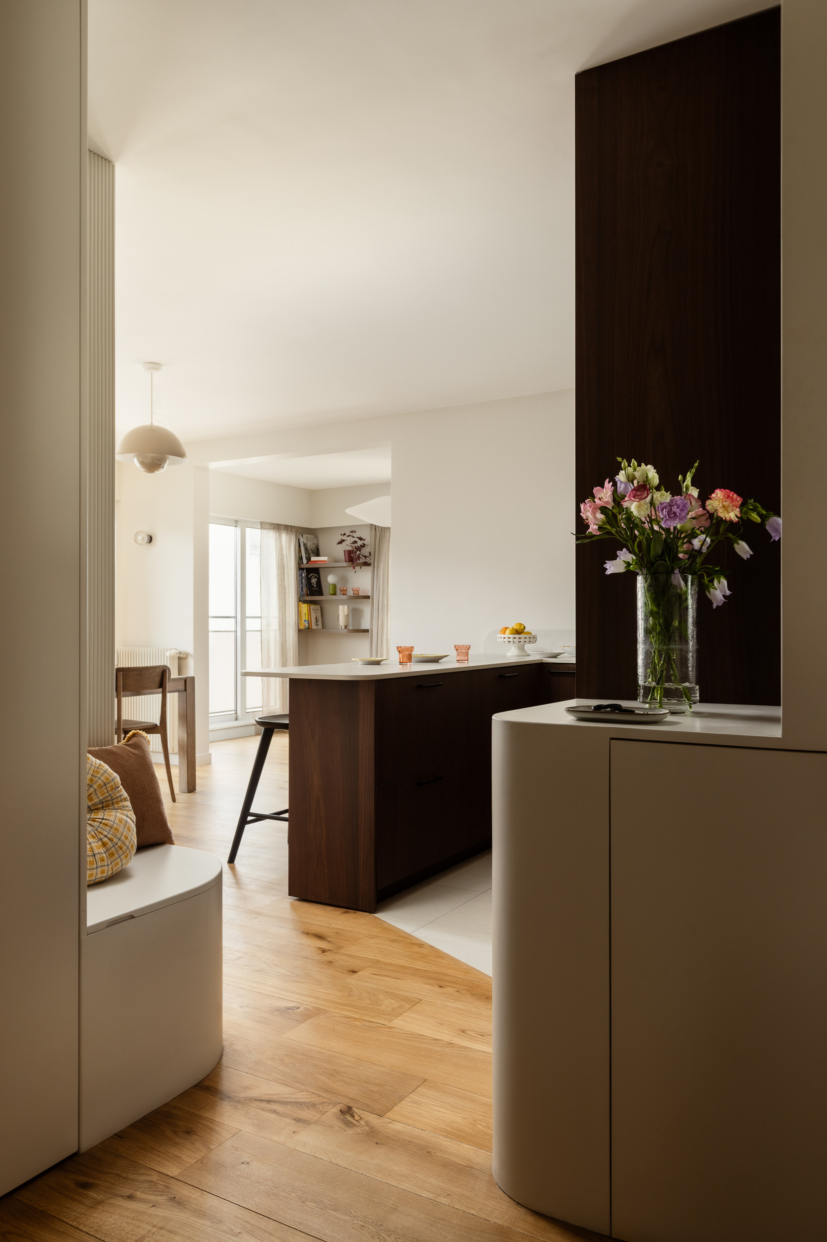 Réinventer les circulations dans un appartement parisien de 73 m² — Ménilmontant