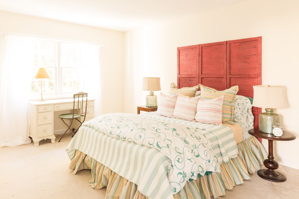 Inspiration for a transitional home design remodel in Boston