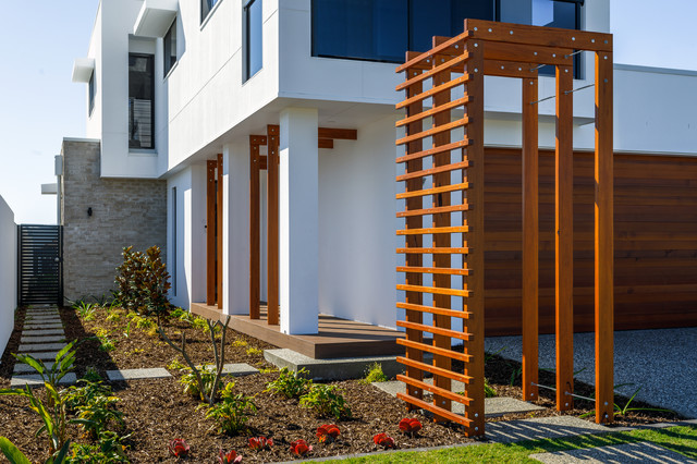 Box House contemporary-entre