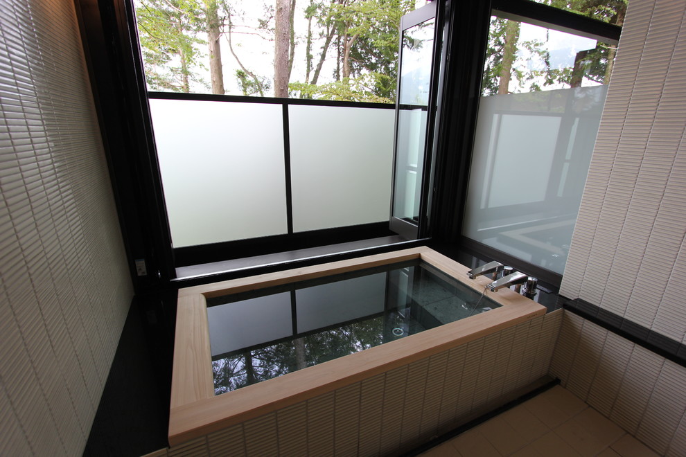Photo of an asian bathroom in Tokyo.