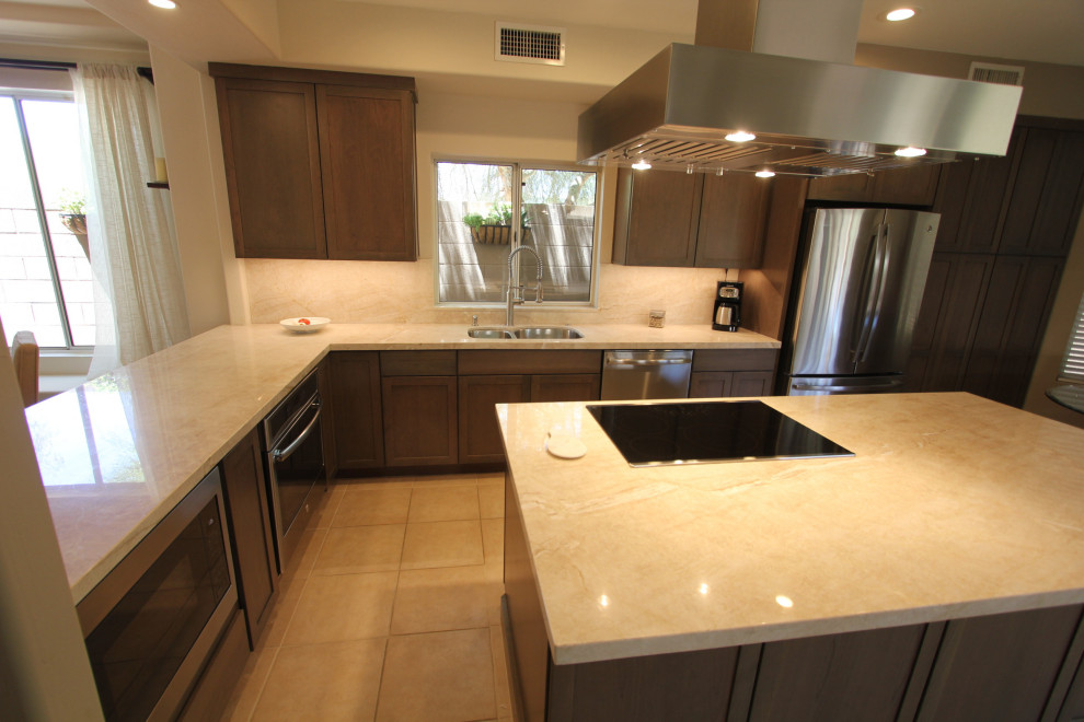 Kitchen - kitchen idea in Phoenix