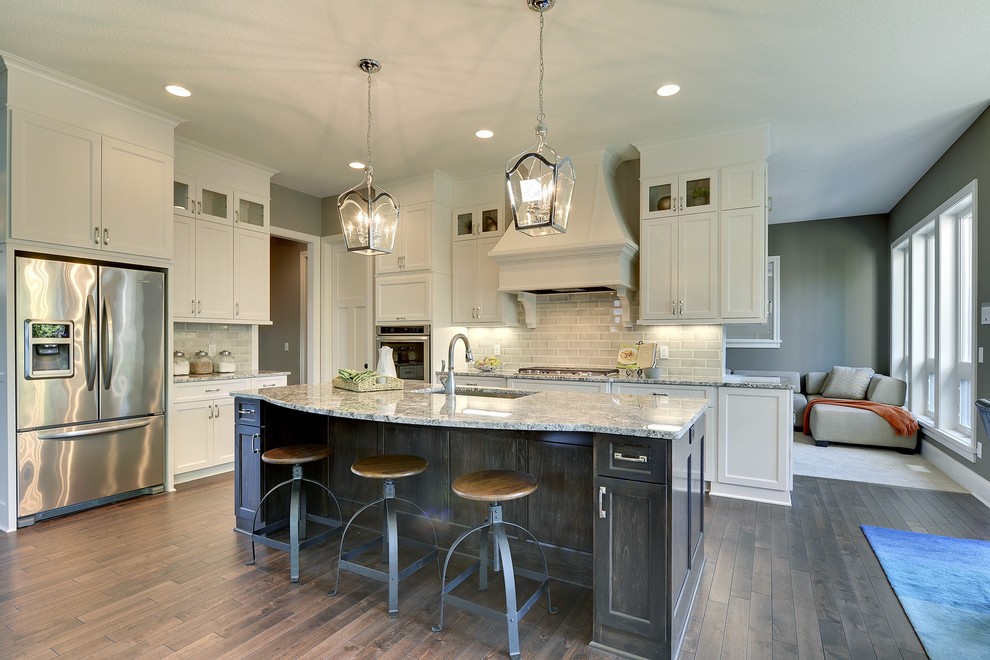 Kitchen - transitional kitchen idea in Minneapolis
