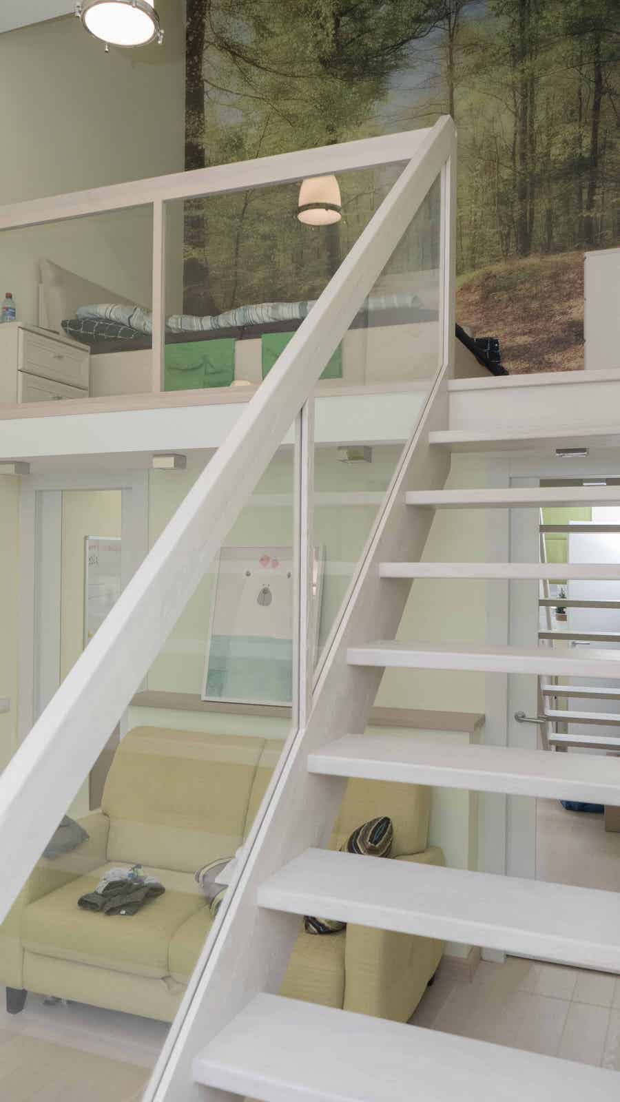 Проект 2 - Обшивка бетонной лестницы дубом и буком в Московской области