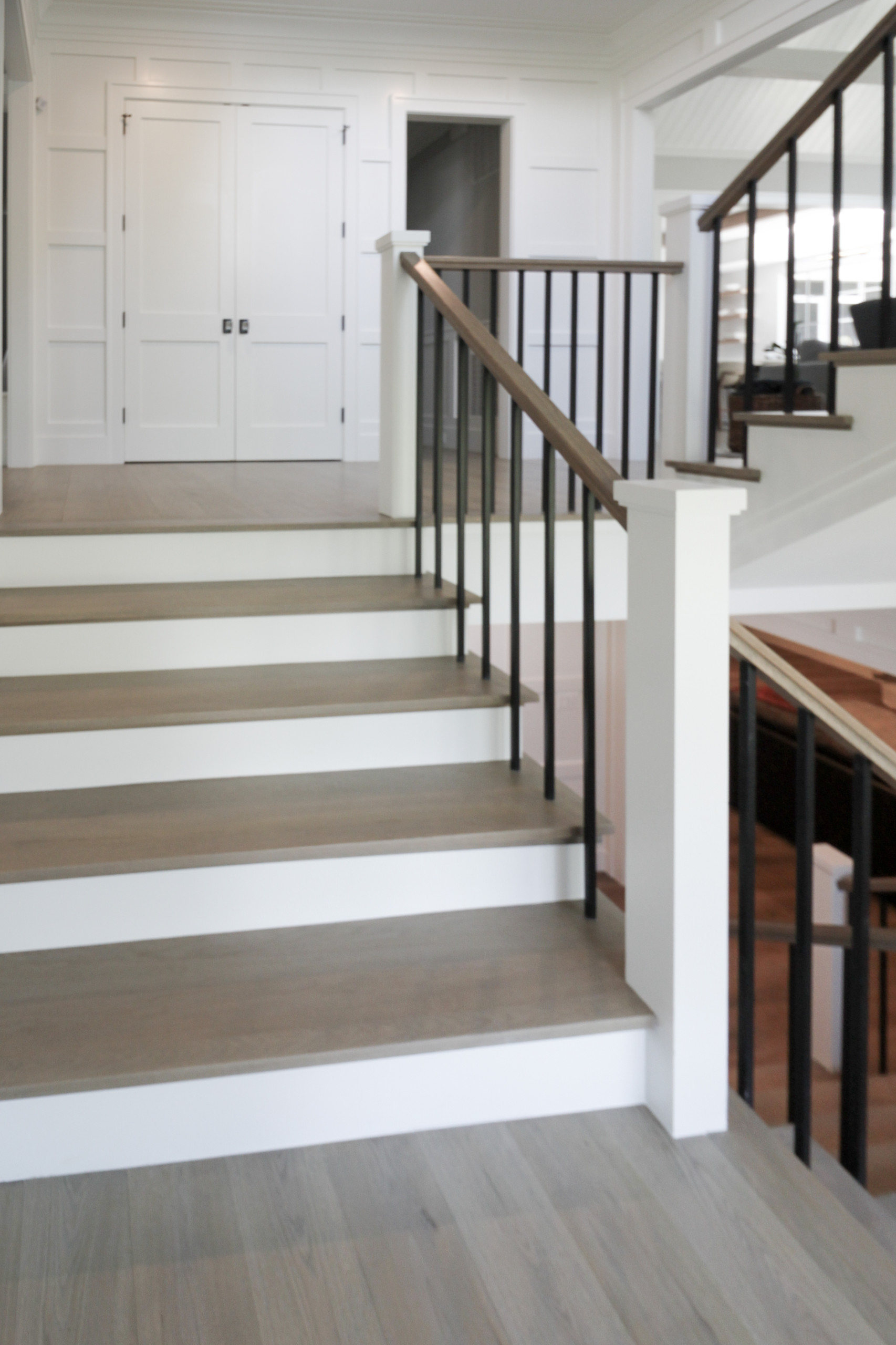 87_Welcoming and Functional Contemporary U-shaped Staircase, Arlington, VA 22207
