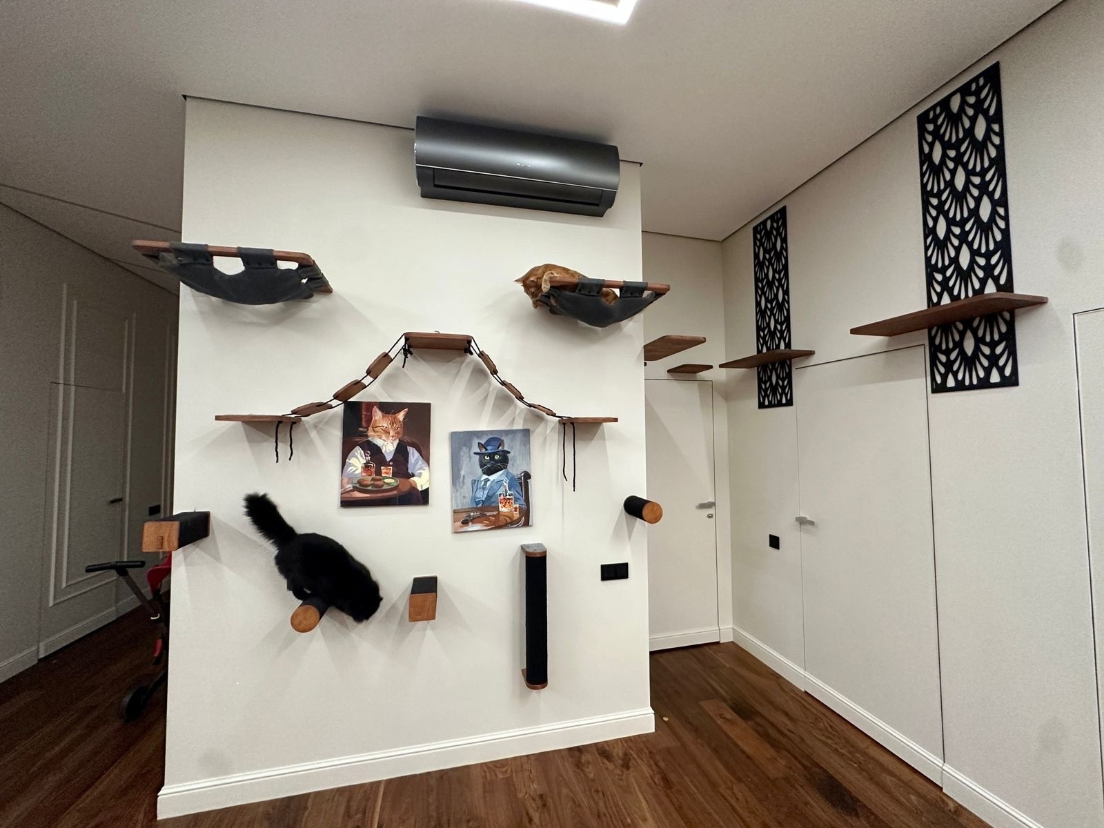 Настенный игровой комплекс для кошек