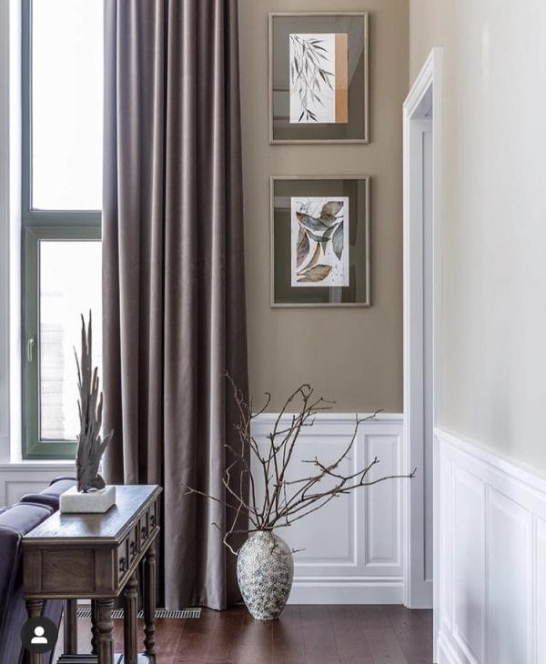 Гипсовая лепнина Аврора в интерьере квартиры в Краснодаре. Дизайн Алла Куница.