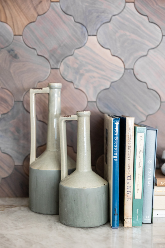Inspiration for a transitional home design remodel in Jacksonville