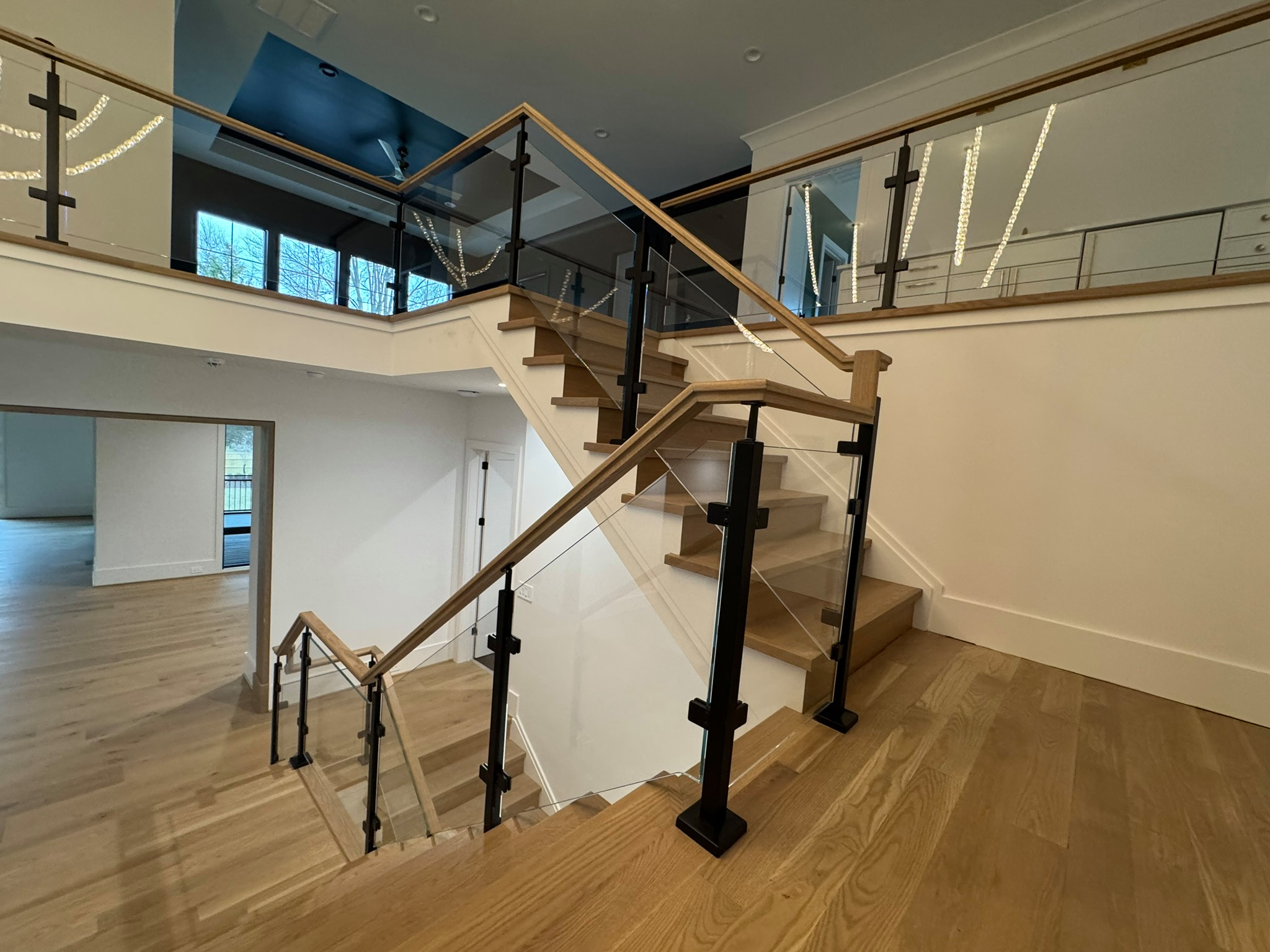134_Modern White Oak Stair with Glass Balustrade, Vienna, VA 22180