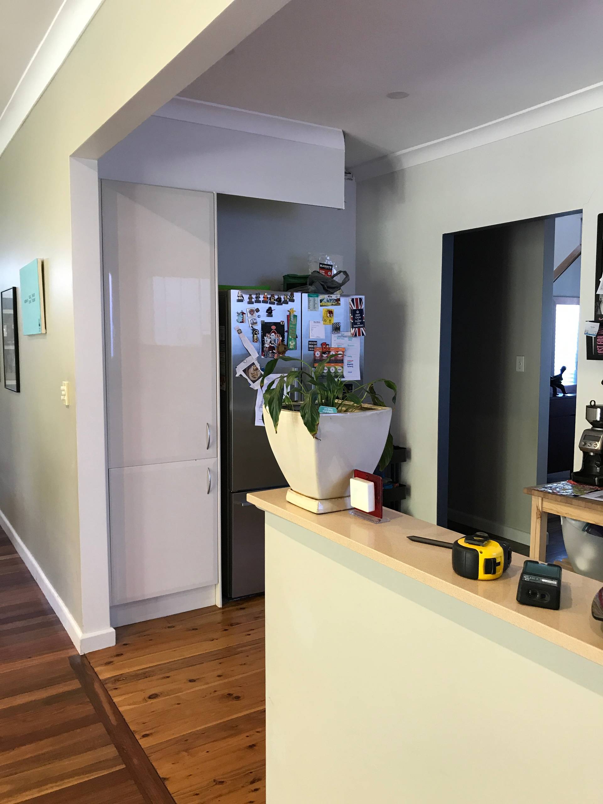 A KITCHEN WITH MANY DIFFERENCES - COMPLETES THE HOME