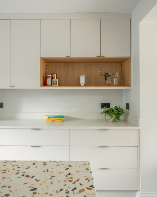 Colour Splash Kitchen modern-kitchen