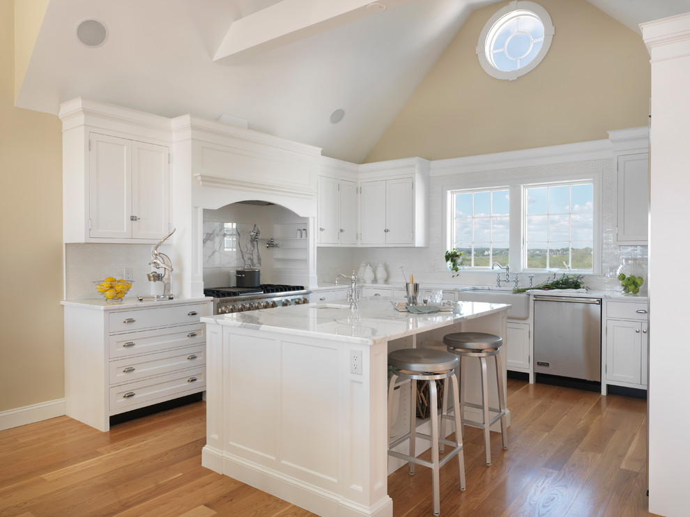 Inspiration for a beach style kitchen in Providence.