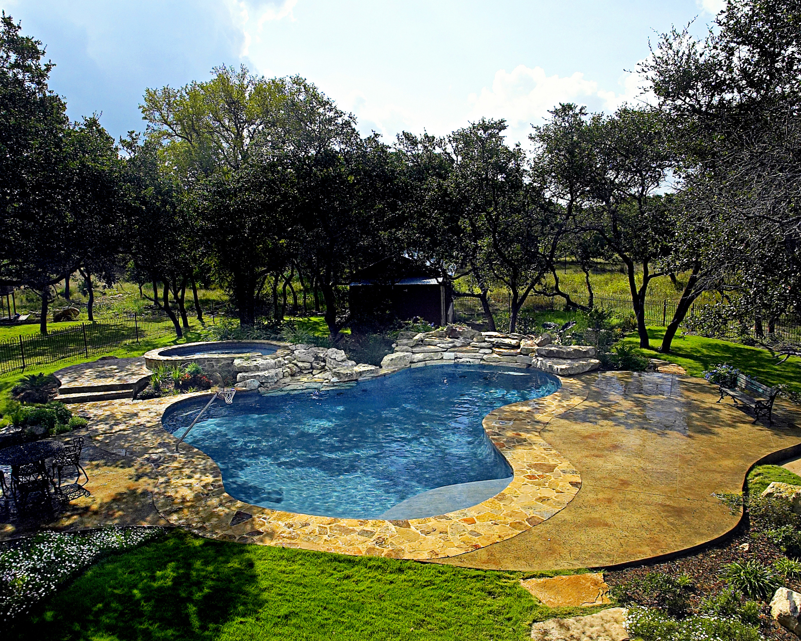 Boerne Natural Pool/Spa/Landscape