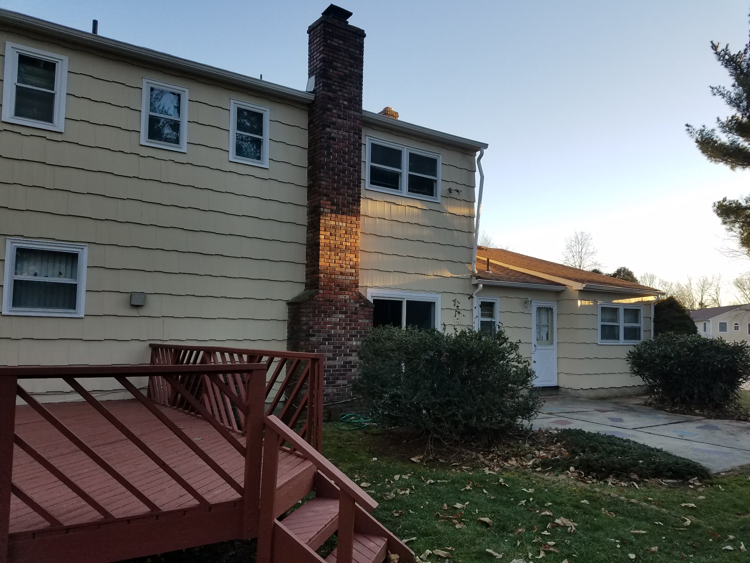 New Windows, Vinyl Siding, and Gutters at Gunpowder Drive in East Brunswick, NJ