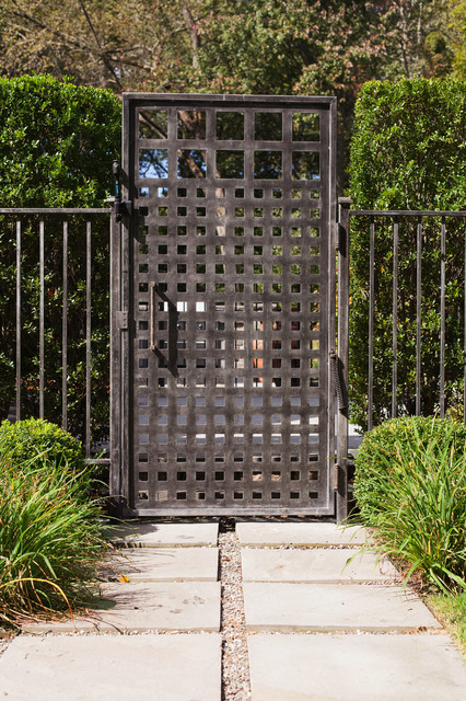Darien Artful Landscape contemporary-garden