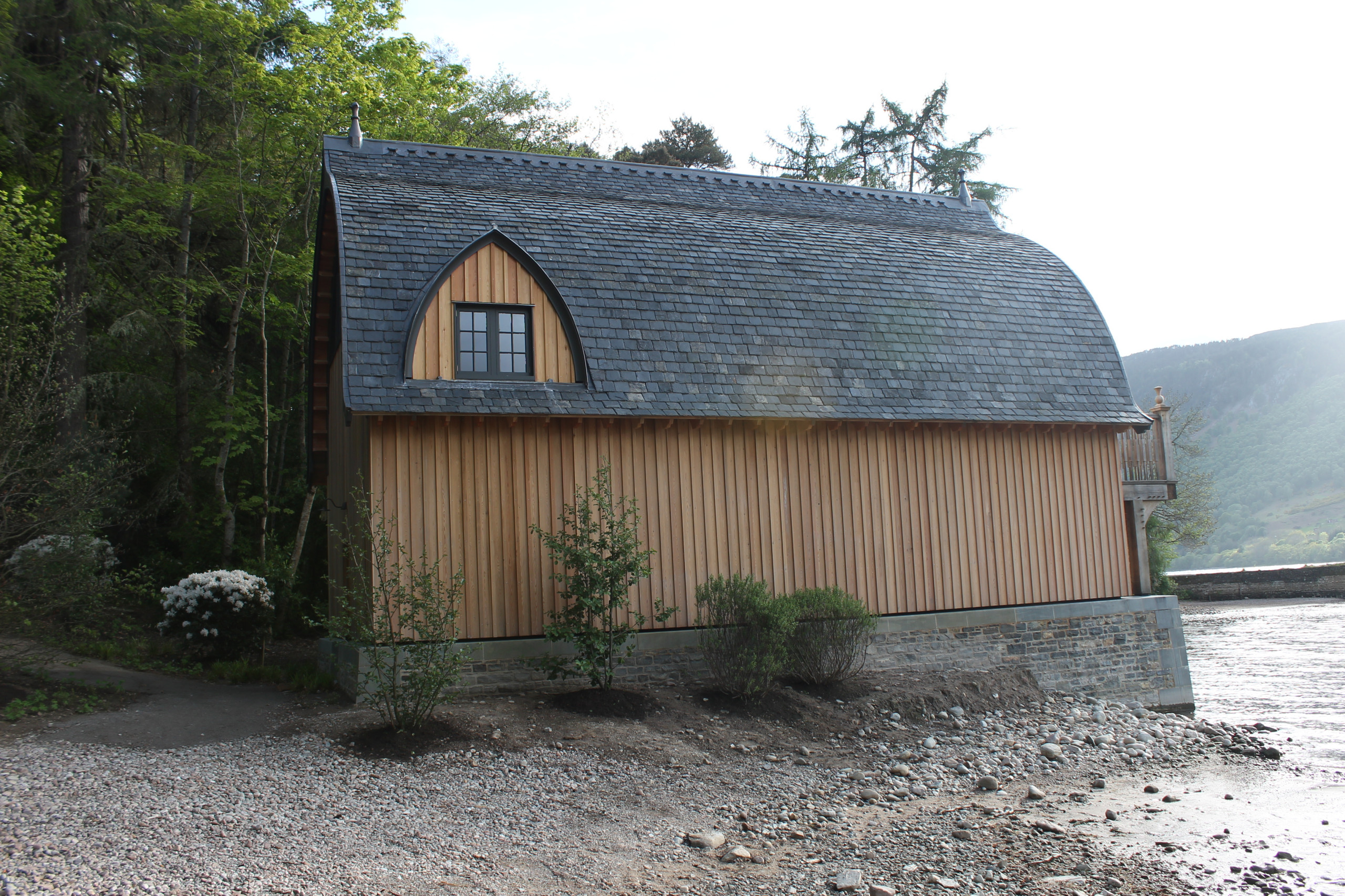 Aldourie castle boathouse