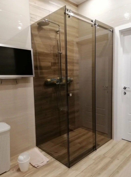 Душевые ограждения с раздвижными створками