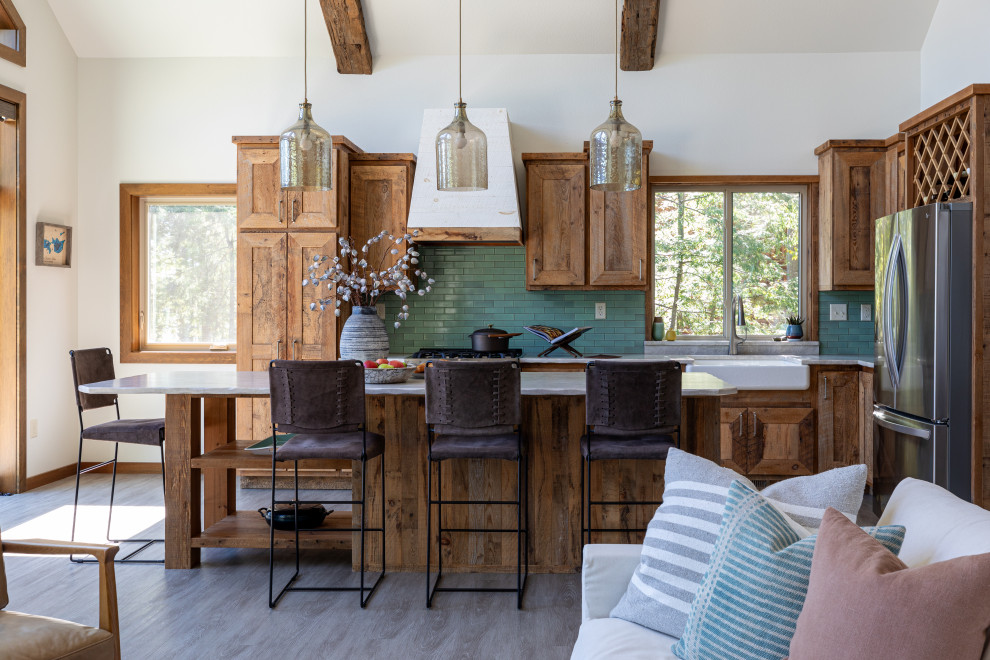 Kitchen - rustic kitchen idea