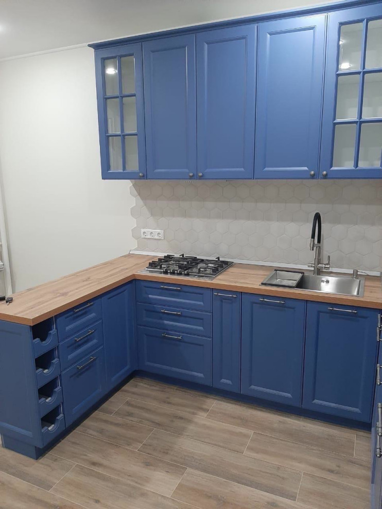 Кухни по индивидуальным заказам