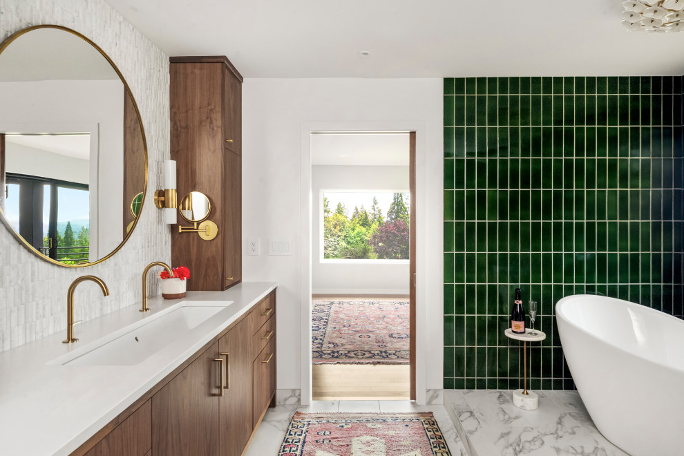 SW PDX Primary Bathroom/Primary Walk-in Closet