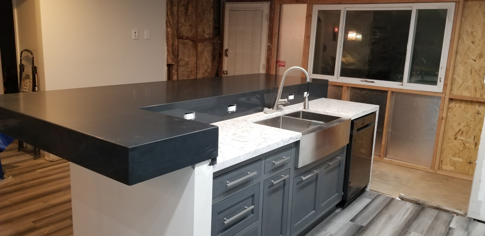 Kitchen - kitchen idea in Orange County