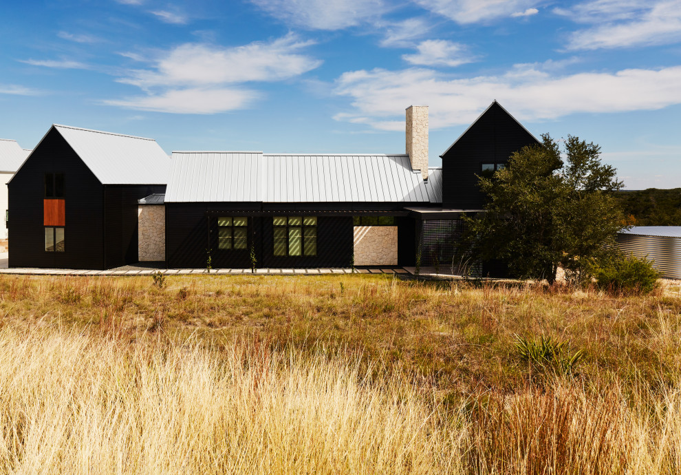 Inspiration for a scandinavian exterior home remodel in Austin