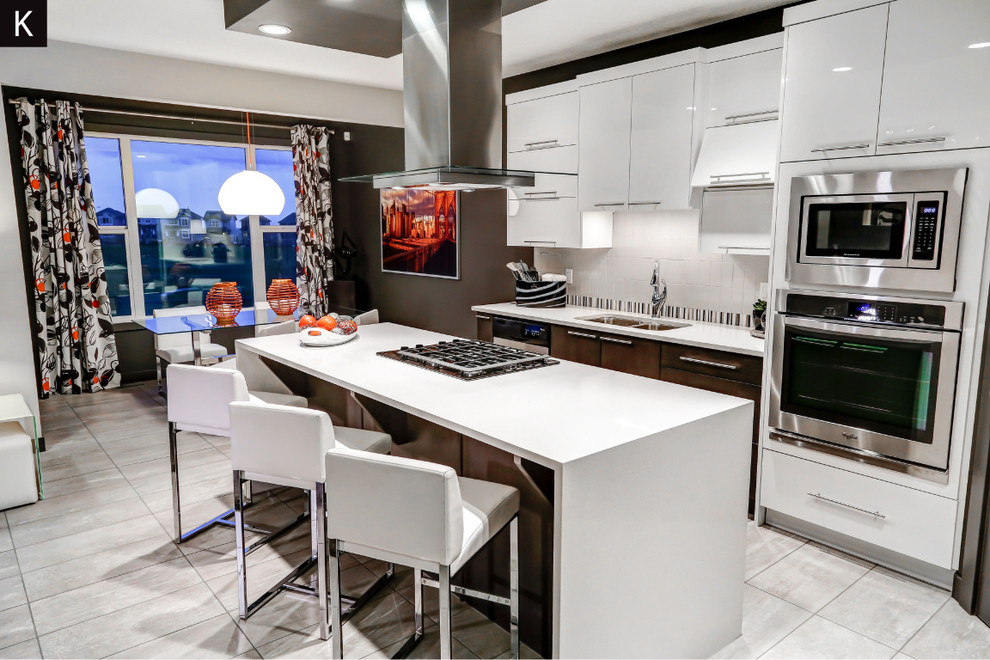 Transitional kitchen photo in Calgary