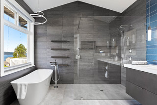 Bathroom of the Week: Modern Space With a Coastal View (11 photos)