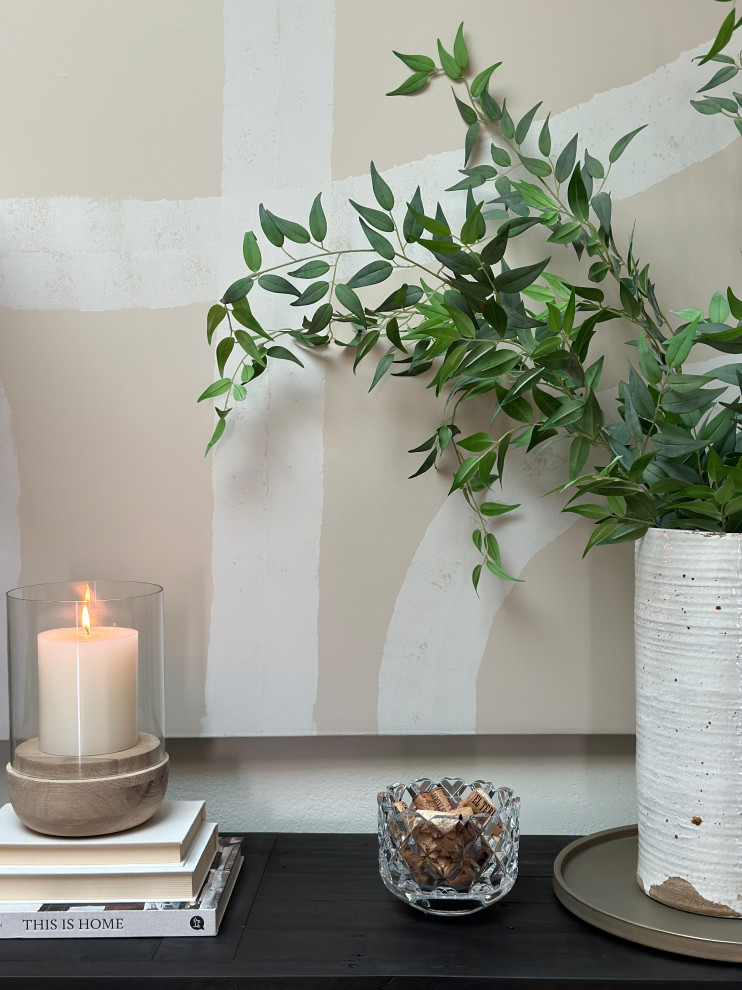 Transitional entryway photo in Phoenix
