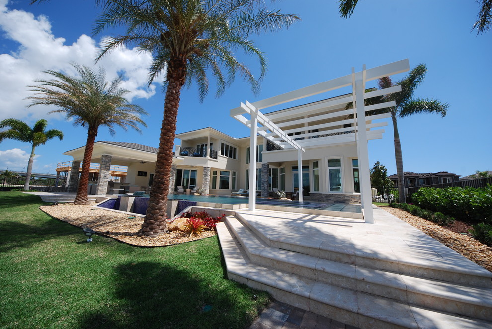 Inspiration for a contemporary pool remodel in Miami
