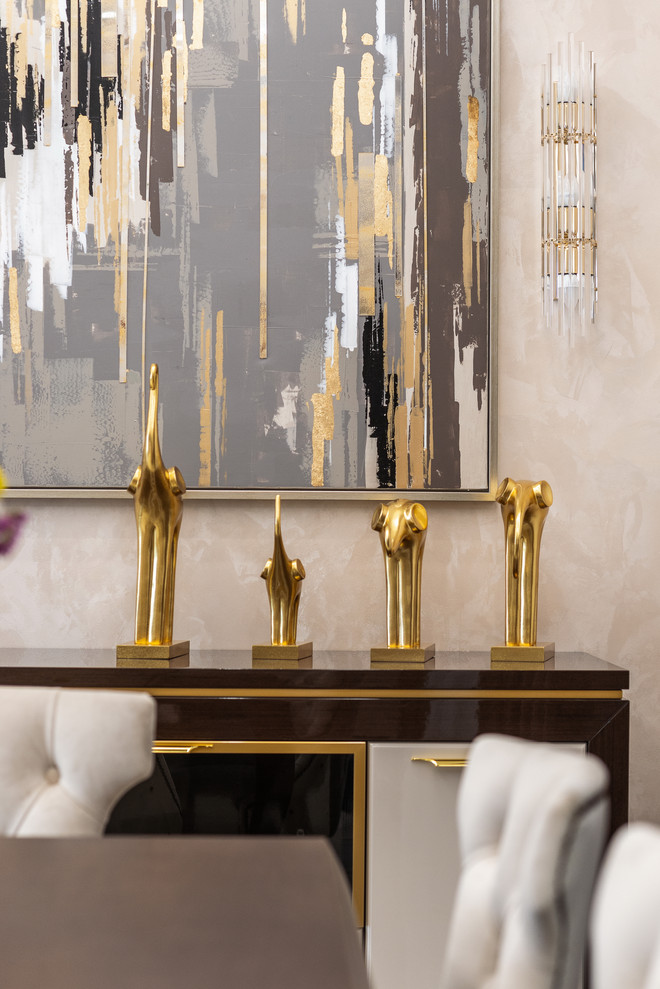 Дом с бассейном